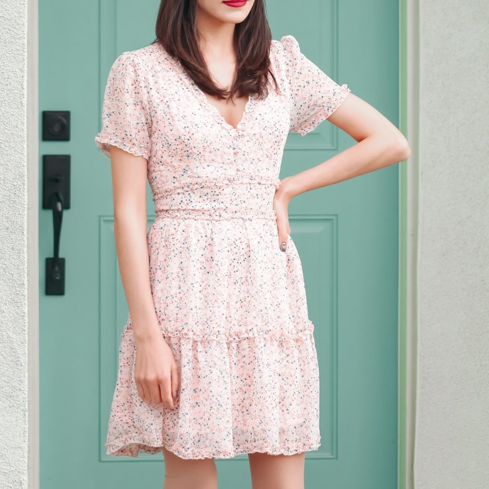 🌸English Garden Ruffle Dress In Rose🌸 - Picture 9 of 12